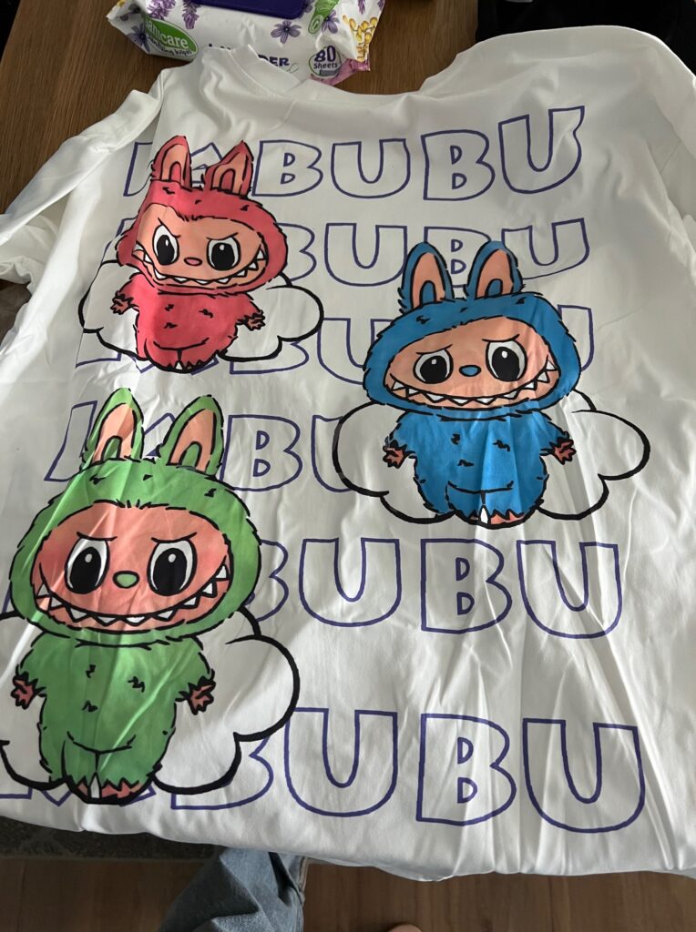 ラブブTシャツ